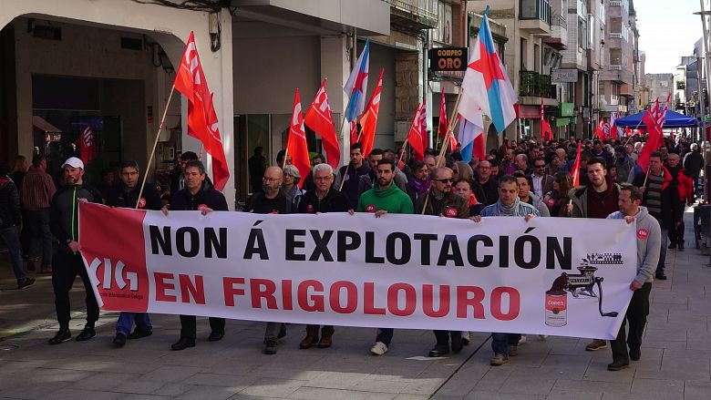 2016 04 06 ManifaServicarneFrigolouroPorrinho01.JPG